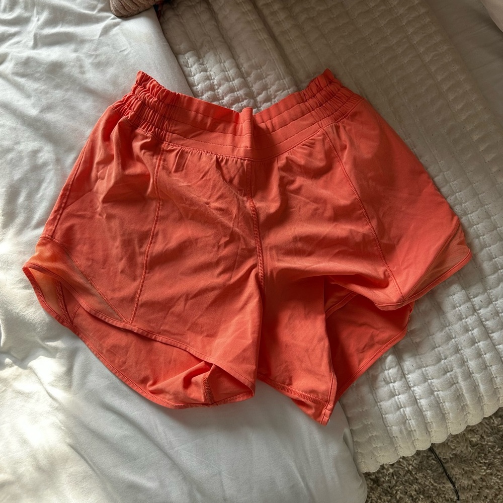 Lululemon hotty hot high rise lined short in 4”